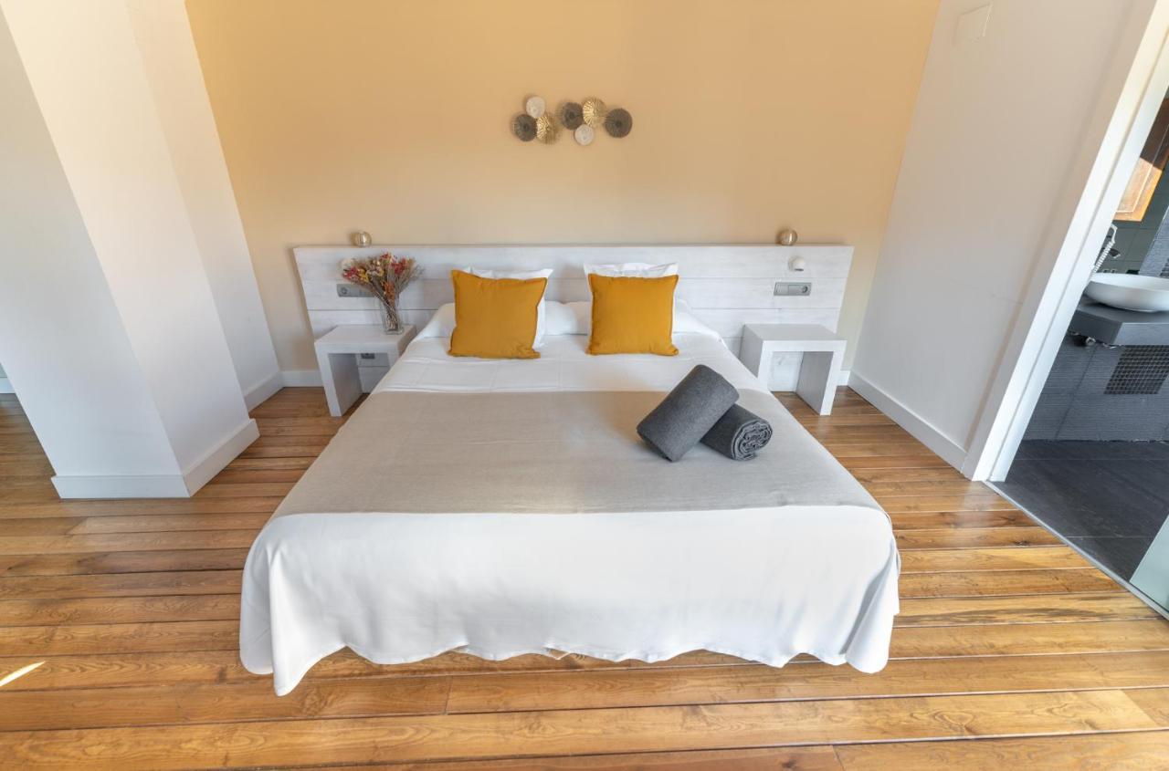 Hotel Mas Mariassa Pratdip Buitenkant foto